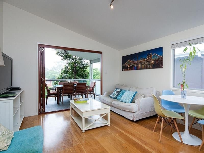 2/54 Gamelin Crescent, Stafford QLD 4053