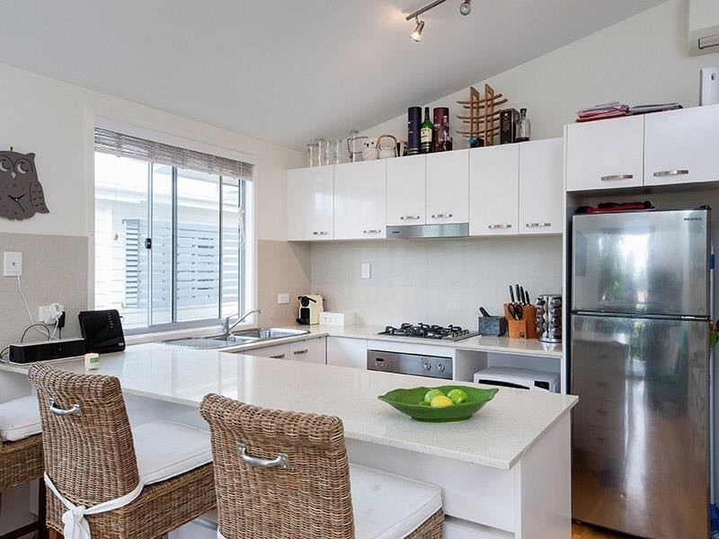 2/54 Gamelin Crescent, Stafford QLD 4053