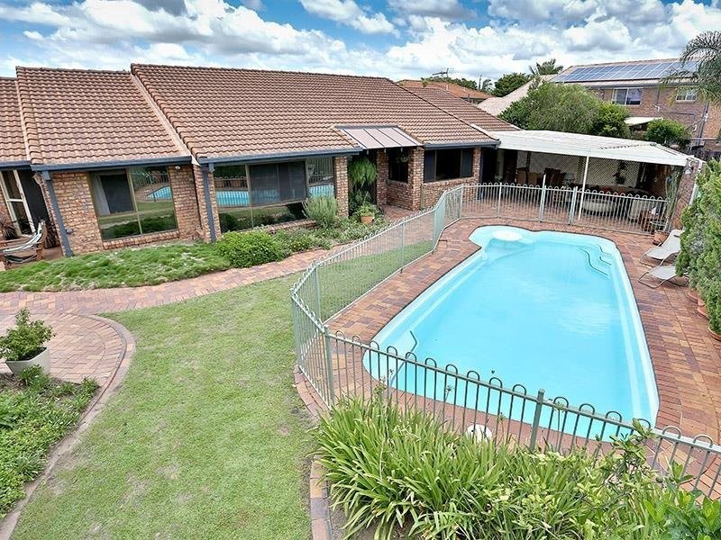 4 Chardonnay Court, Carseldine QLD 4034