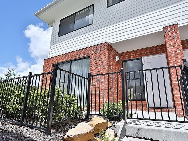 4/33 Pyrite Street, Pimpama QLD 4209