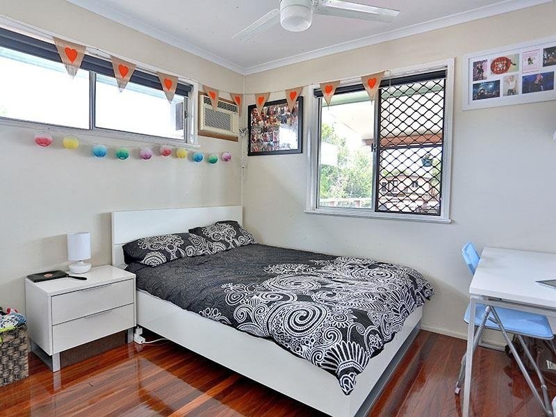 8 Patricia Street, Strathpine QLD 4500