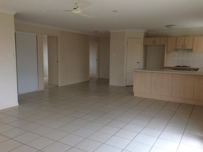 27 Amity Drive, Rothwell QLD 4022