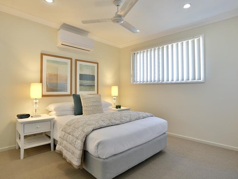 4 86-92 Rolland Parade, Warner QLD 4500