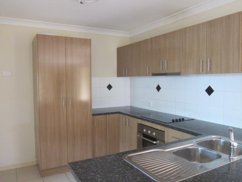 15 Oak Leaf Street, Springfield Lakes QLD 4300