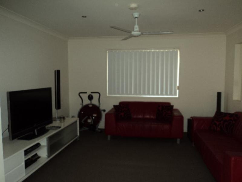 17 Odense Street, Fitzgibbon QLD 4018