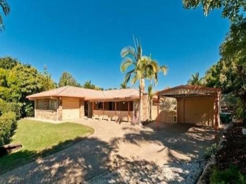 2 Elwood Court, Eatons Hill QLD 4037