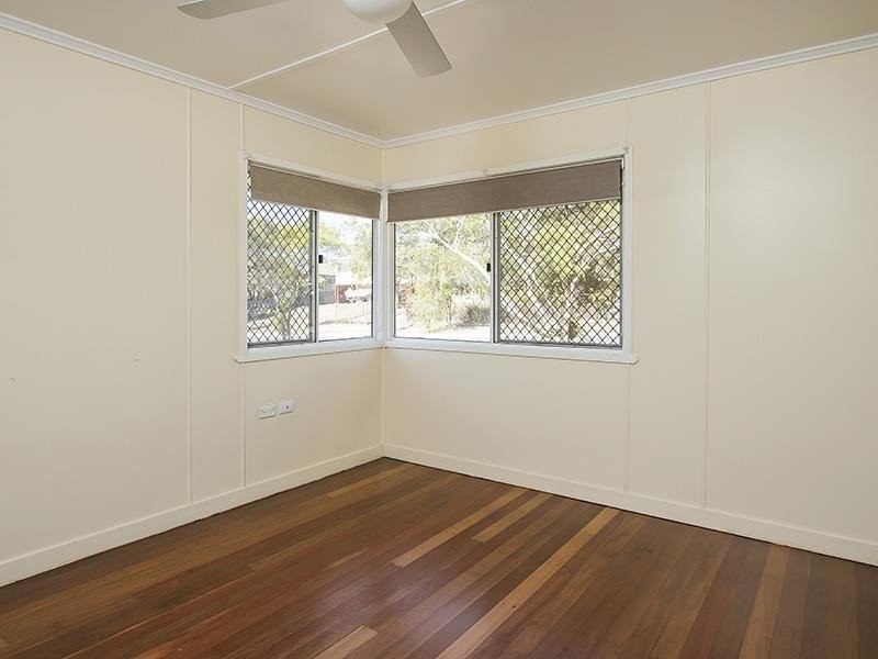 35 Sedgemoor Street, Stafford Heights QLD 4053