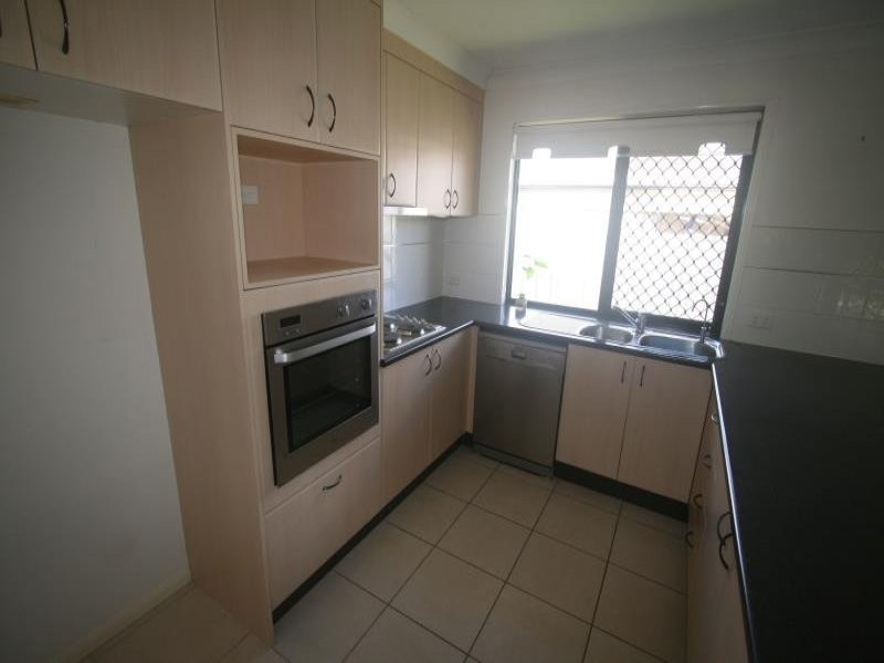 27 Franzin Drive, Cashmere QLD 4500