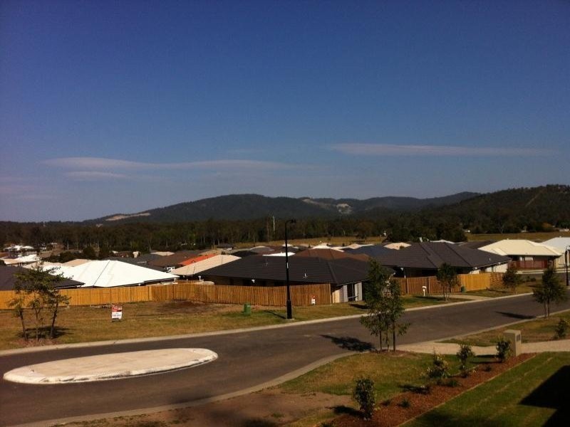 39 Summit Parade, Bahrs Scrub QLD 4207