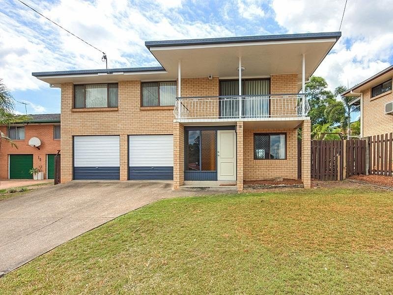 16 Avon Crescent, Albany Creek QLD 4035
