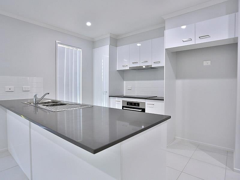 13 Denham Crescent, Willow Vale QLD 4209