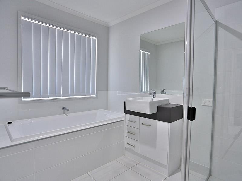 13 Denham Crescent, Willow Vale QLD 4209