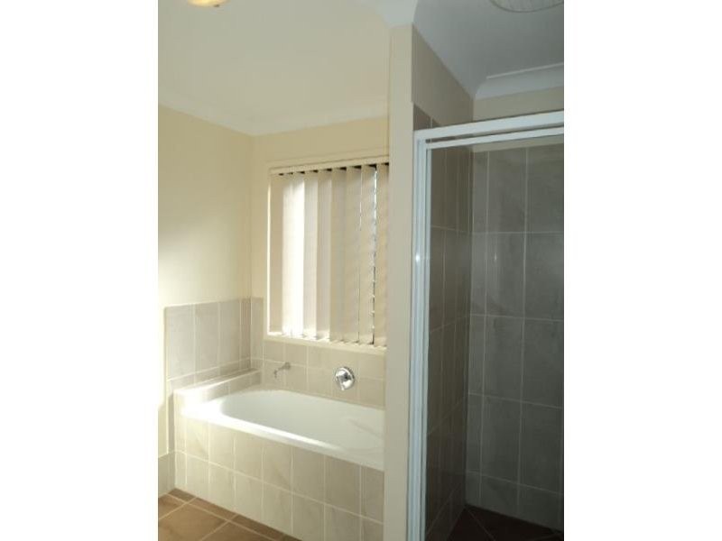 2 MARY JANE COURT, Joyner QLD 4500