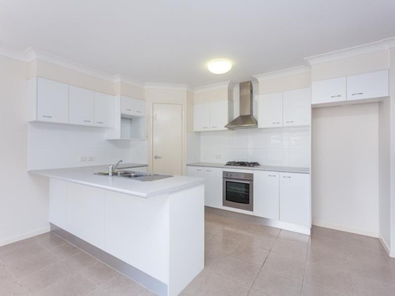 14 Highcliff Crescent, North Lakes QLD 4509