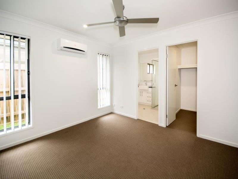 74 Cobblestone Avenue, Logan Reserve QLD 4133