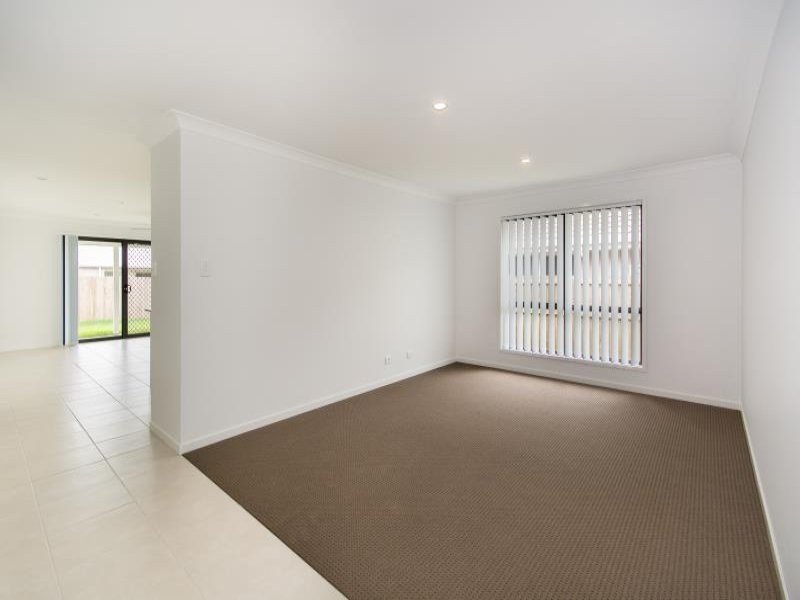 74 Cobblestone Avenue, Logan Reserve QLD 4133