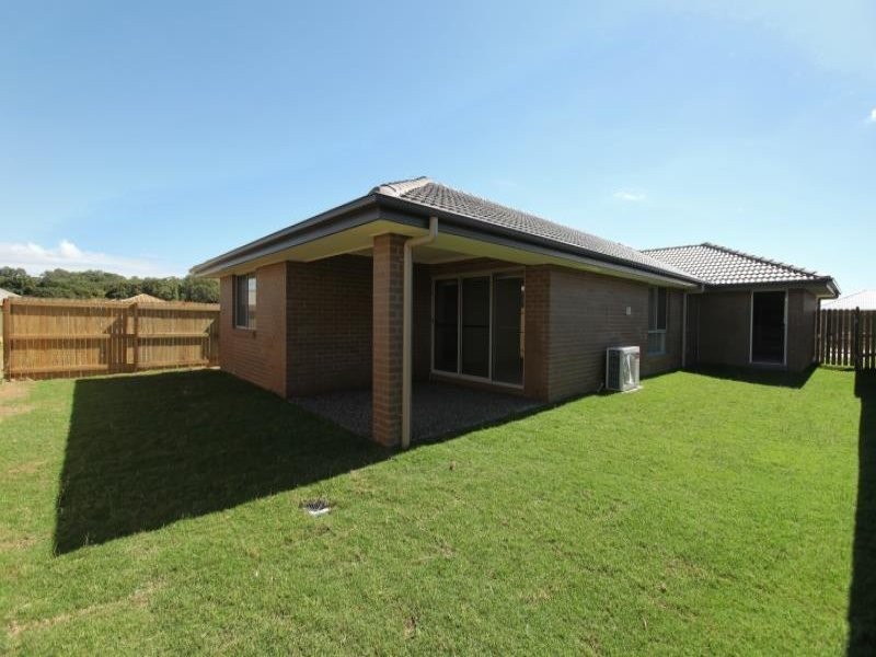 33 Denham Crescent, Willow Vale QLD 4209