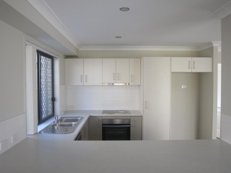 25 Wongabel Close, Waterford QLD 4133