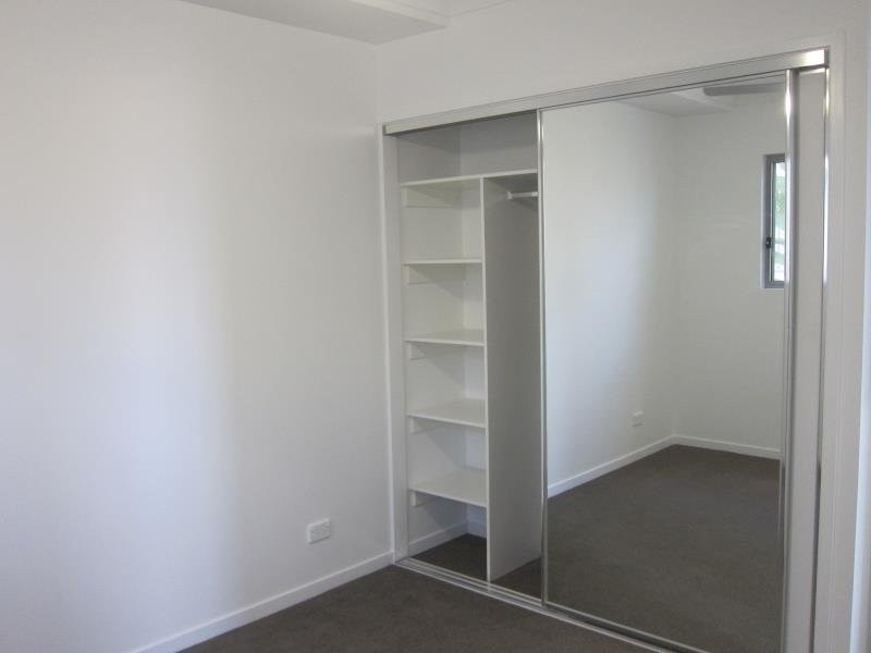 1/11 Gordon Parade, Everton Park QLD 4053