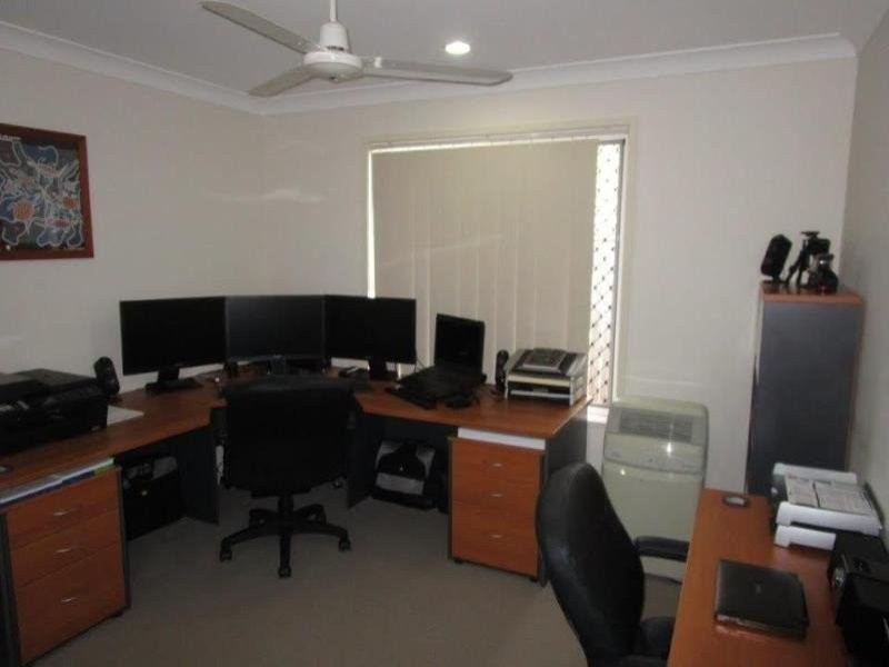 17 Ballyalla Cres, Warner QLD 4500