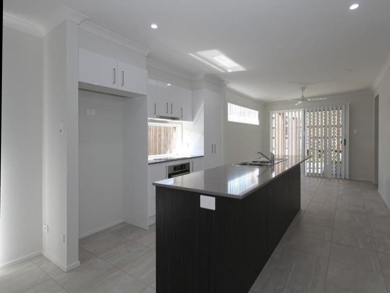 1/14 McKinlay Avenue, Redbank Plains QLD 4301