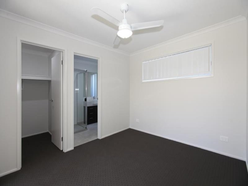 1/14 McKinlay Avenue, Redbank Plains QLD 4301