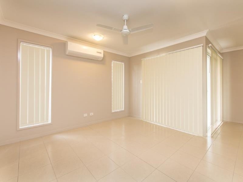 4 Macaw Place, Dakabin QLD 4503