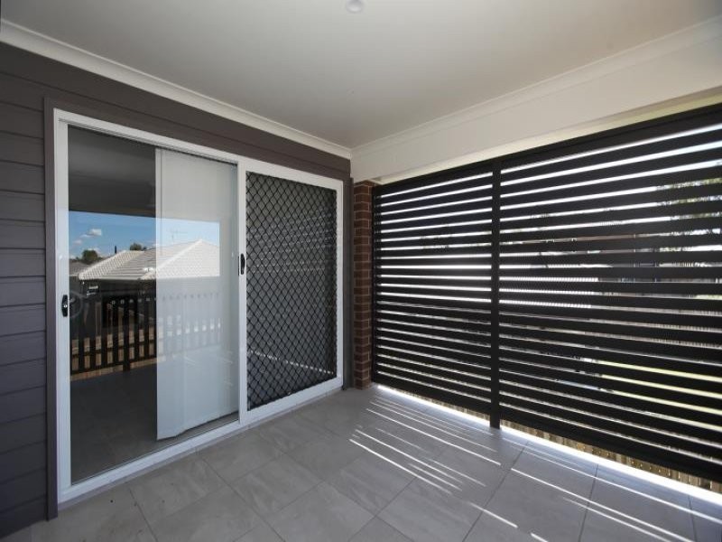 2/14 McKinlay Drive, Redbank Plains QLD 4301