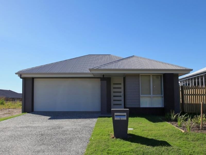 5 Cummings Circuit, Willow Vale QLD 4209