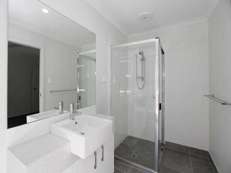 5 Cummings Circuit, Willow Vale QLD 4209