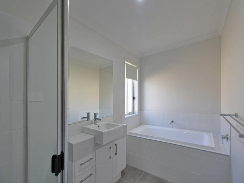 5 Cummings Circuit, Willow Vale QLD 4209