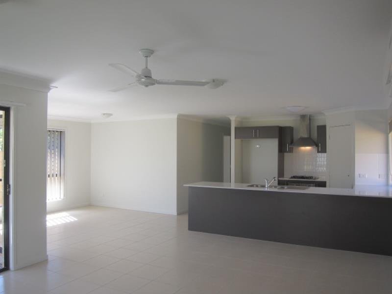 37 Fitzpatrick Circuit, Augustine Heights QLD 4300