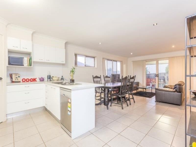 45 Menara Court, North Lakes QLD 4509