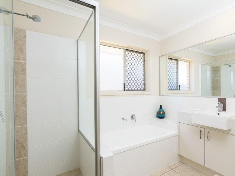 3 Tarragon Parade, Griffin QLD 4503