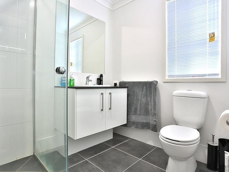 5 Montebello Parkway, Fitzgibbon QLD 4018