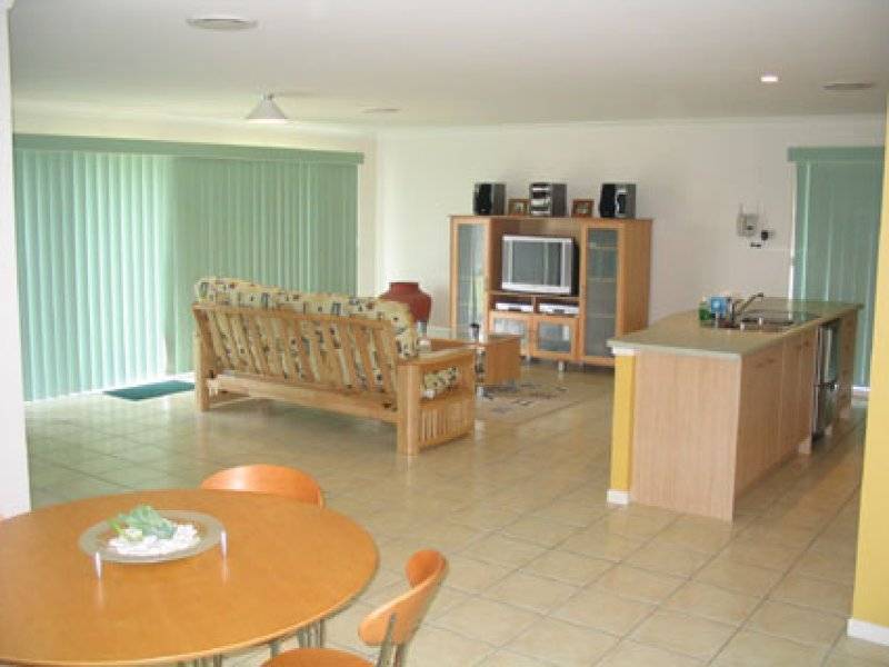 Warner QLD 4500