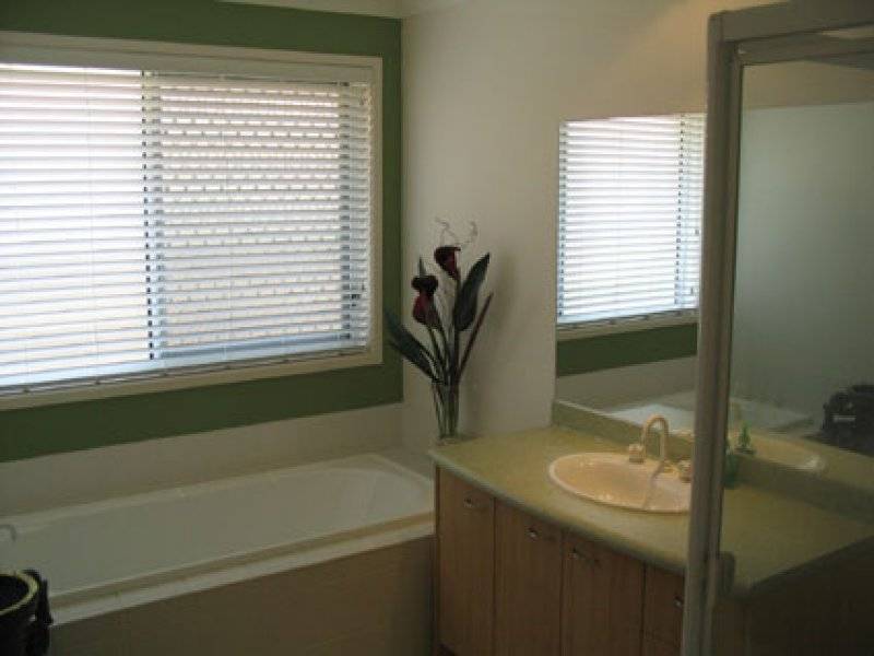 Warner QLD 4500