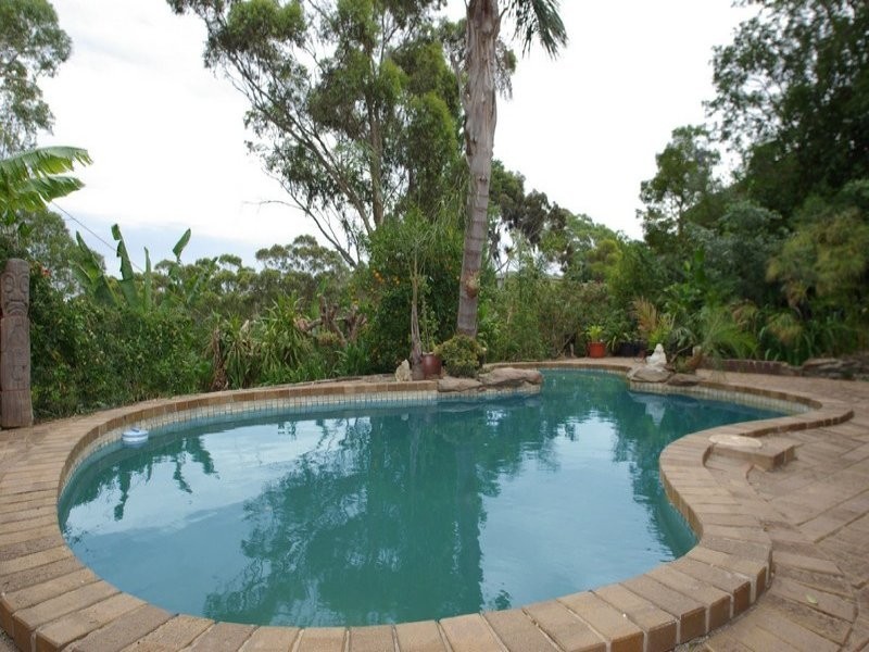 4 St Georges Terrace, Bellevue Heights SA 5050
