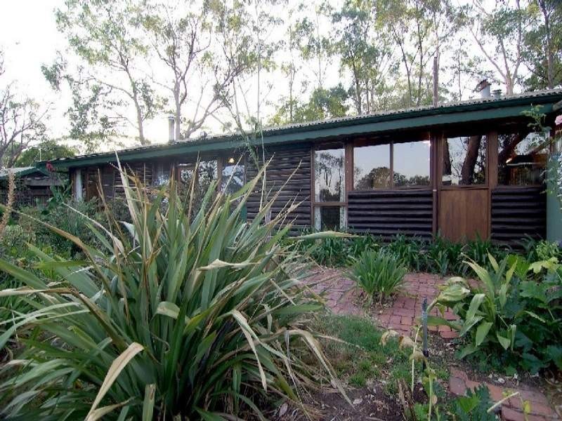 2 Hilltop Drive, Upper Sturt SA 5156