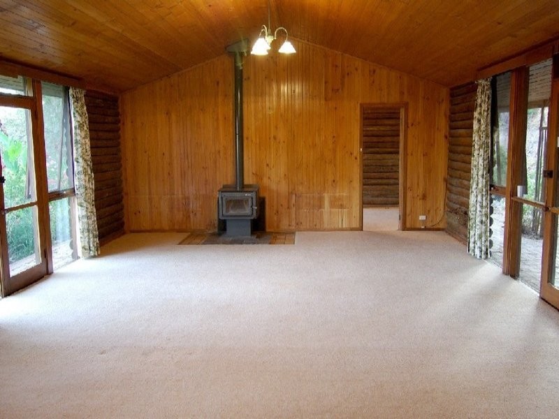 2 Hilltop Drive, Upper Sturt SA 5156