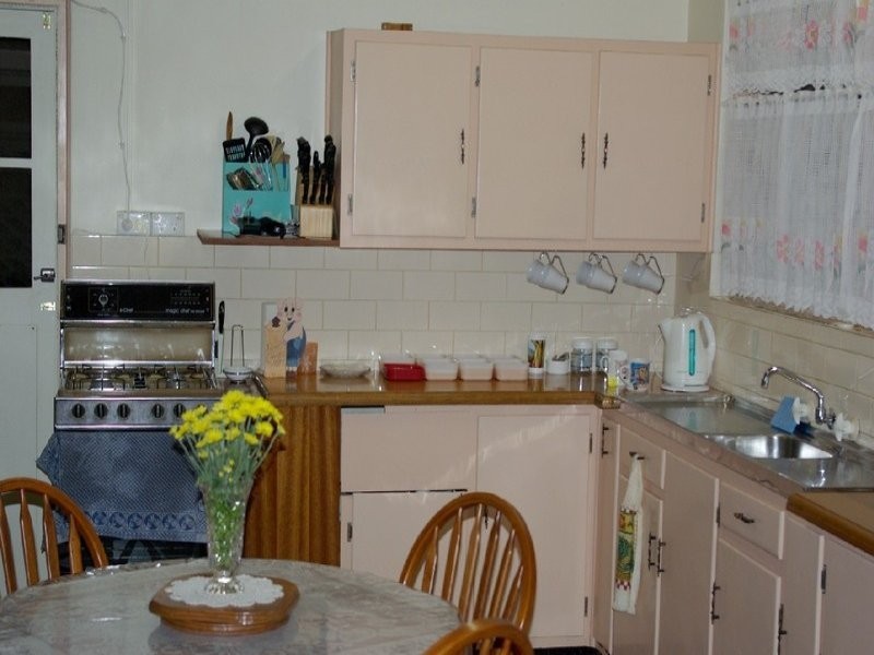 9 Roger  Road, Morphett Vale SA 5162