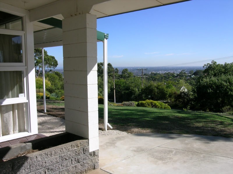 44 Ridgehaven Drive, Bellevue Heights SA 5050