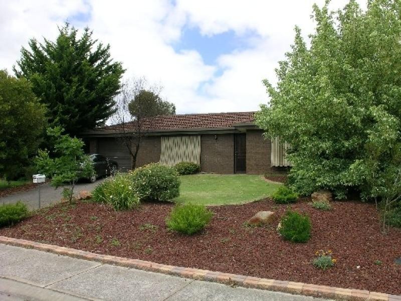 15 Deborah Road, Aberfoyle Park SA 5159