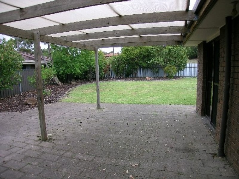 15 Deborah Road, Aberfoyle Park SA 5159