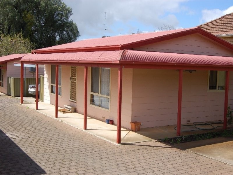2/37 Agnes Street, Clare SA 5453