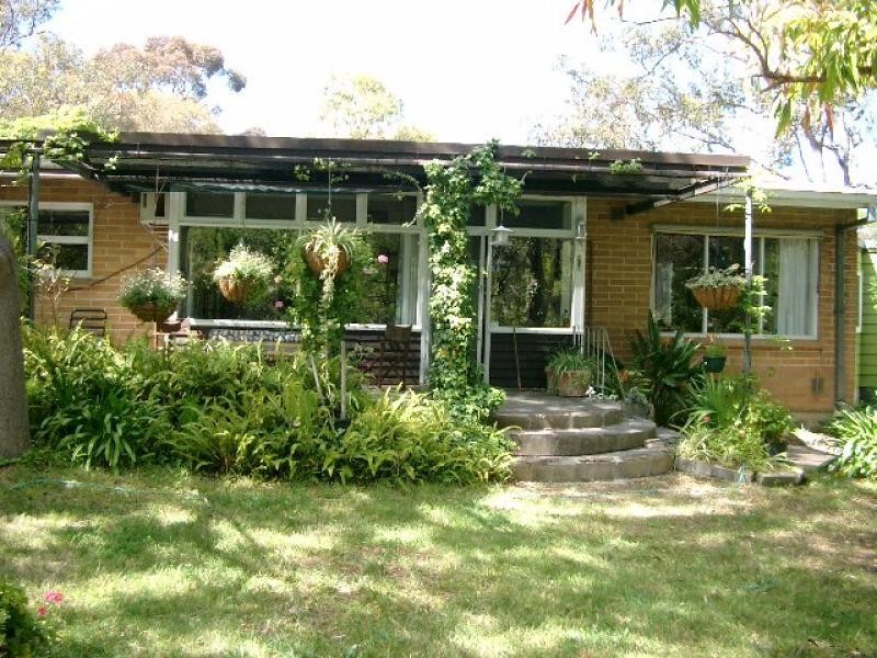 7 Parham Road, Eden Hills SA 5050