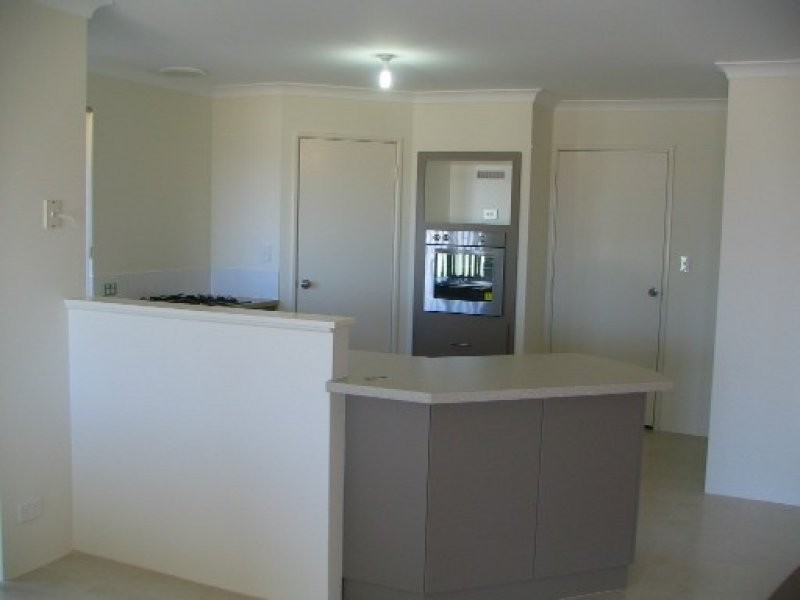 1 Eton Court, Parmelia WA 6167