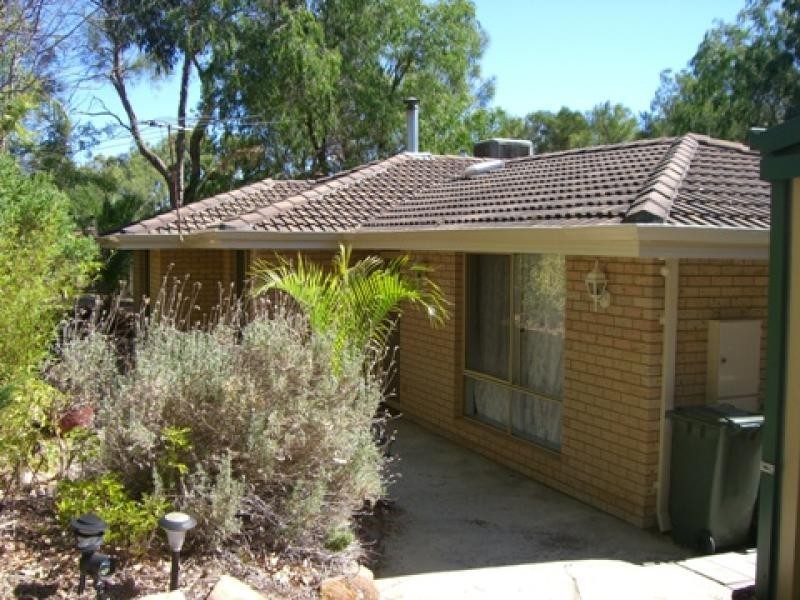 16 Homestead Drive, Wellard WA 6170