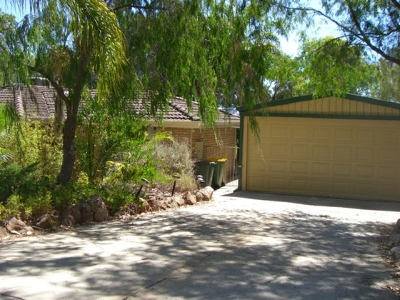 16 Homestead Drive, Wellard WA 6170