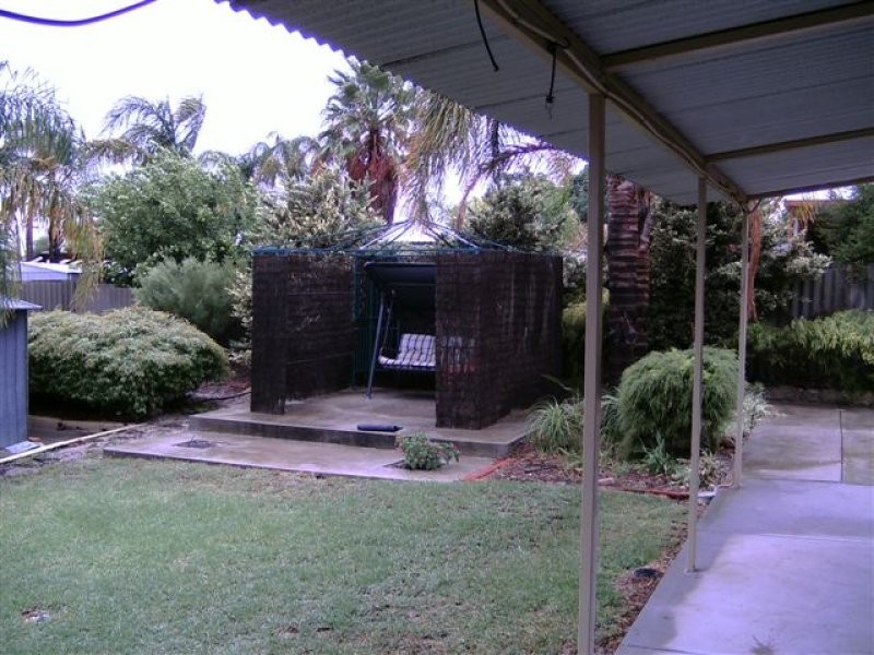 13 Morrit Way, Parmelia WA 6167